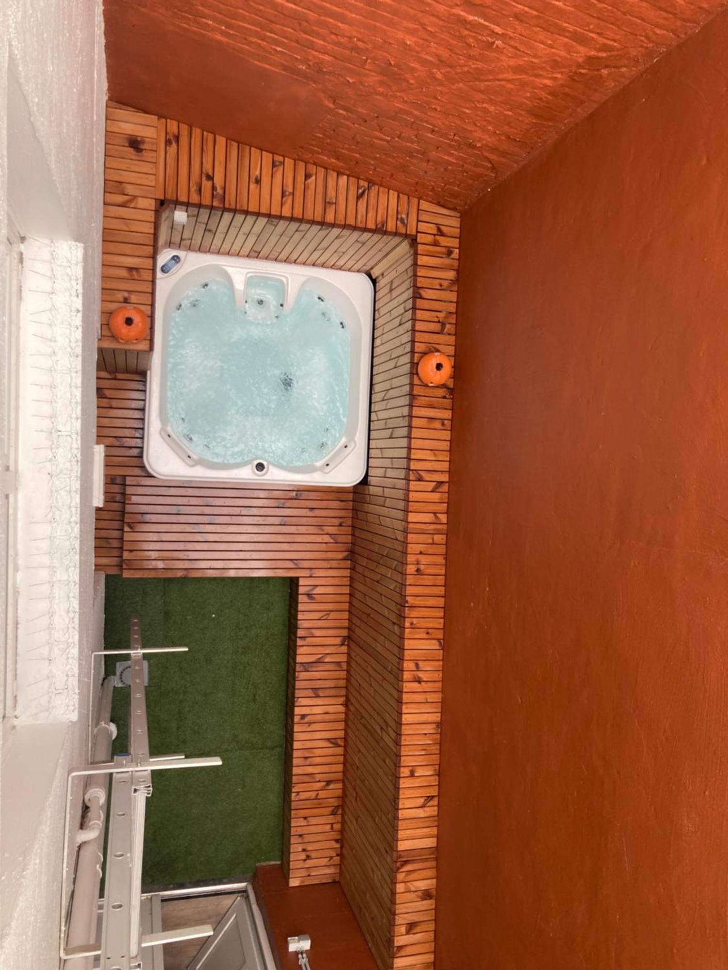 Maison Martha - Sauna En Jacuzzi - 12 Personen Oostende Ngoại thất bức ảnh